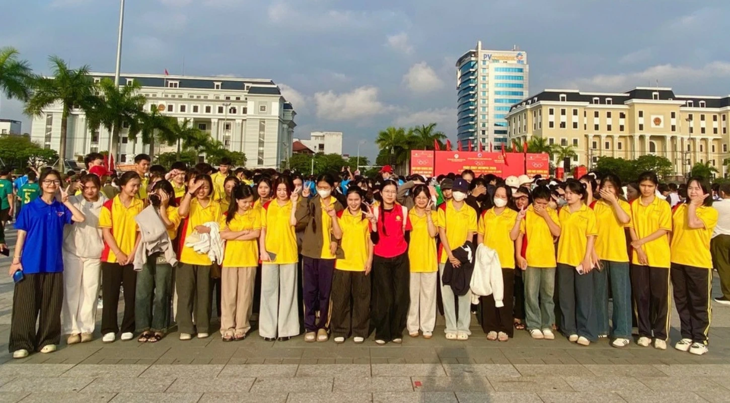 DAI VIET STUDENTS PARTICIPATE IN OLYMPIC RUN DAY 2026