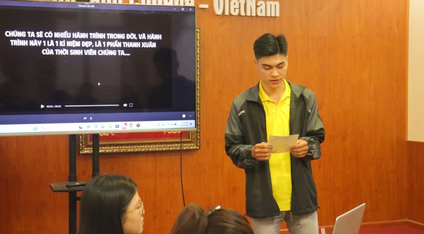 PRESENTATION SKILLS – THE KEY TO ACADEMIC AND CAREER OPPORTUNITIES