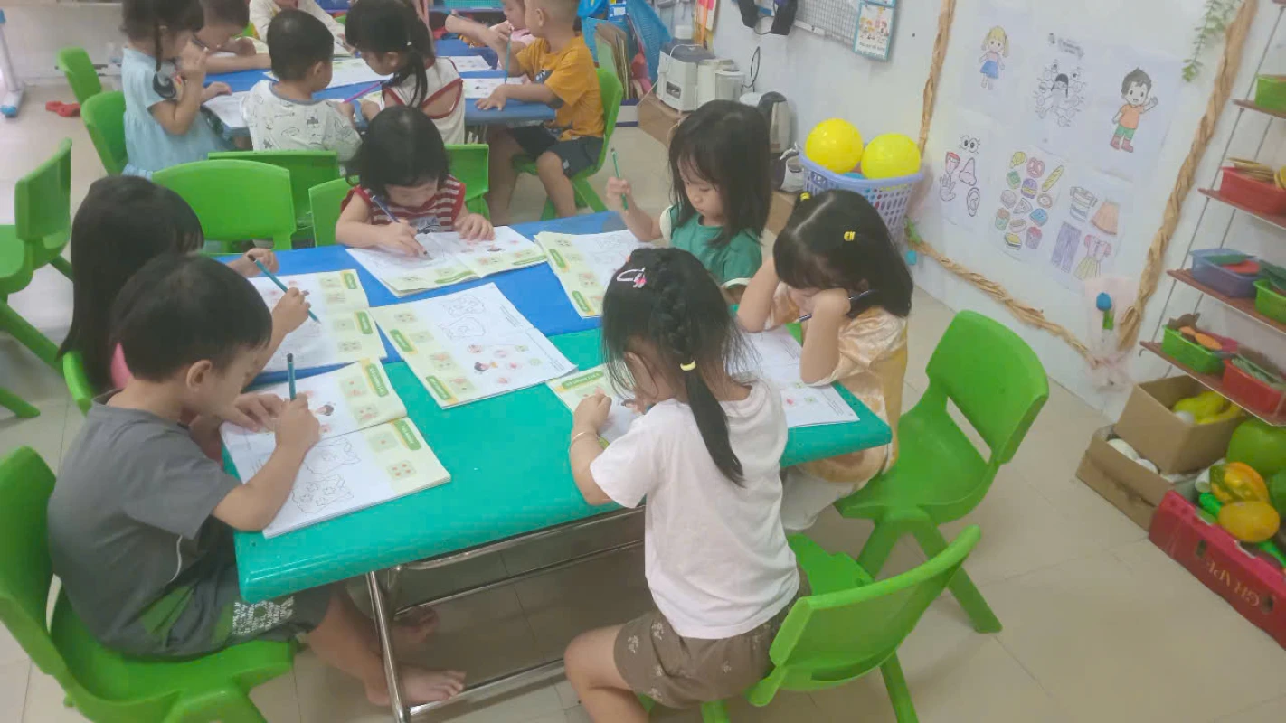 WHY PRESCHOOL EDUCATION IS BECOMING MORE ATTRACTIVE TO YOUNG PEOPLE